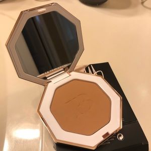 Fenty Beauty Instant Warmth Bronzer!